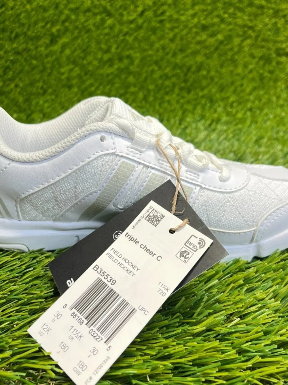 Adidas‎ Triple Cheer Boys Size 12K White Athletic Cheerleading Shoes Sneakers
